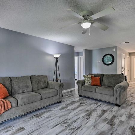 Lanai And Pond At Tranquil Bradenton Retreat!ヴィラ エクステリア 写真