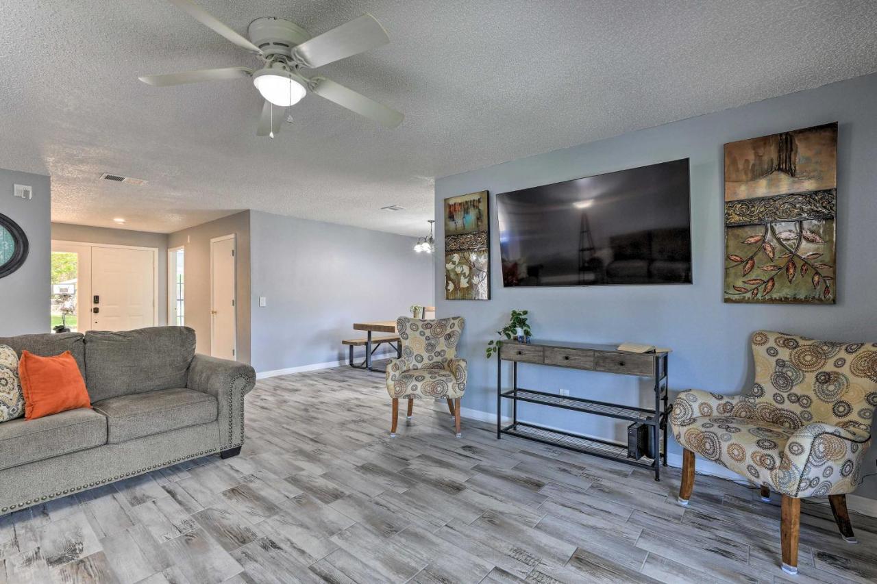 Lanai And Pond At Tranquil Bradenton Retreat!ヴィラ エクステリア 写真
