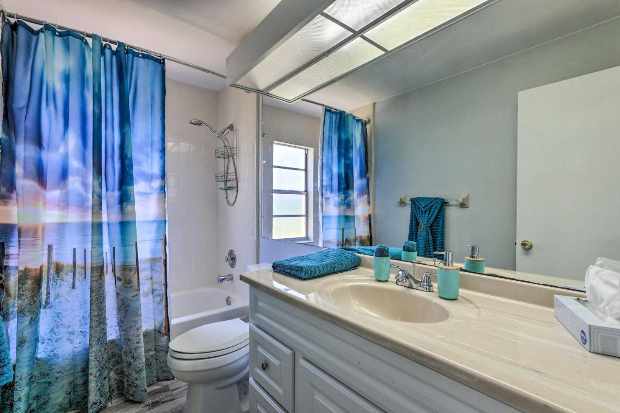 Lanai And Pond At Tranquil Bradenton Retreat!ヴィラ エクステリア 写真